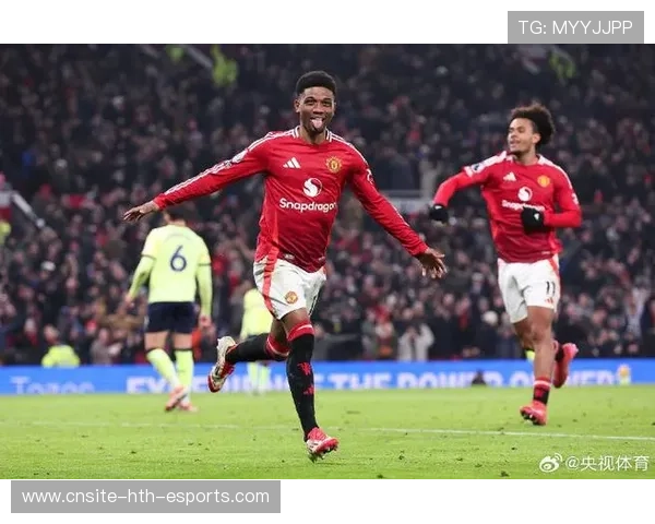 曼联主场反弹，老将挺身救主，曼联出场
